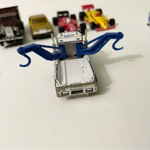 Lot of 7 Matchbox Cars Police Tow Truck 57 Chevy Ford Cobb F1 Racer - Picture 7 of 16